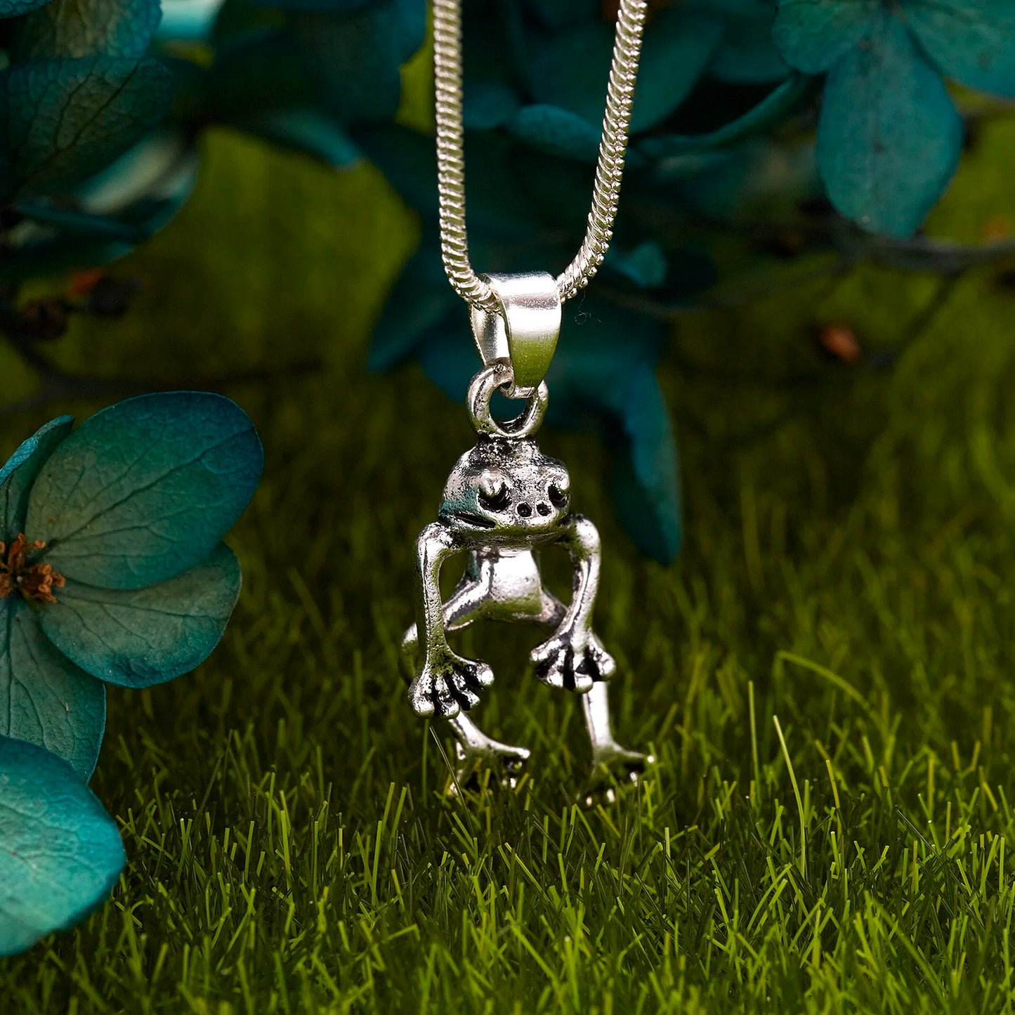 Froggy Necklace