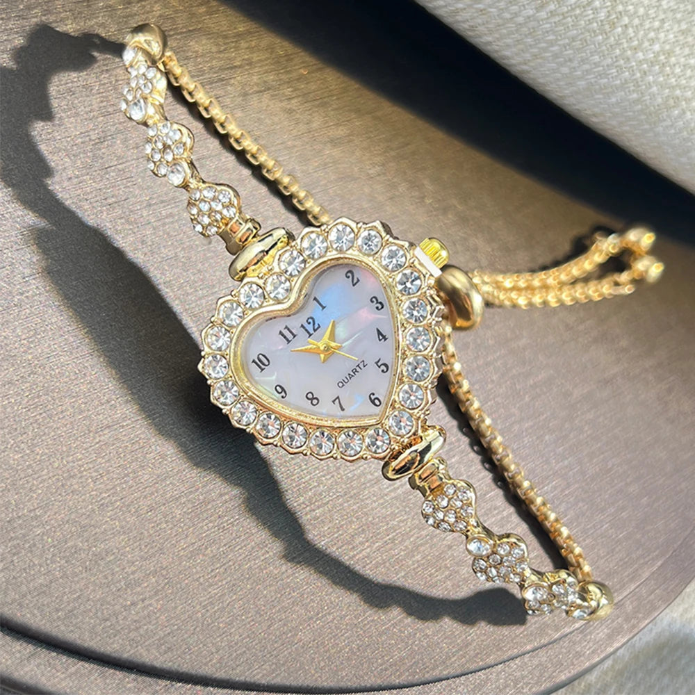 Heart-Shaped Chain Clock