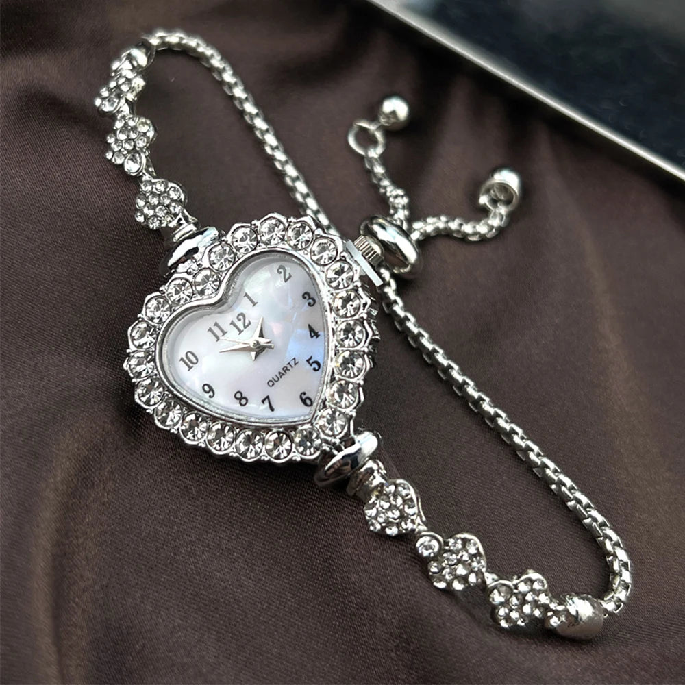 Heart-Shaped Chain Clock